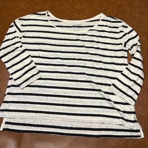 American Eagle Outfitters favorite tee Black/White Striped Shirt Size L